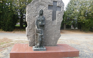 I. és II. világháborús emlékmű