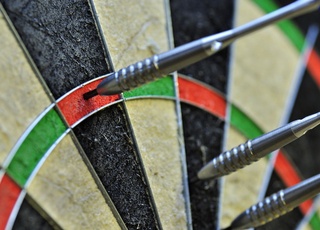 IV: Darts verseny